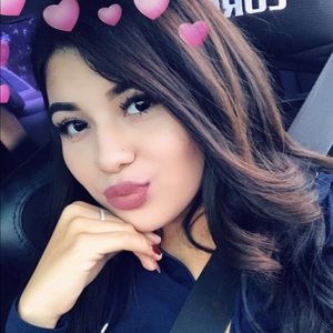 Meet your Posher, Damara